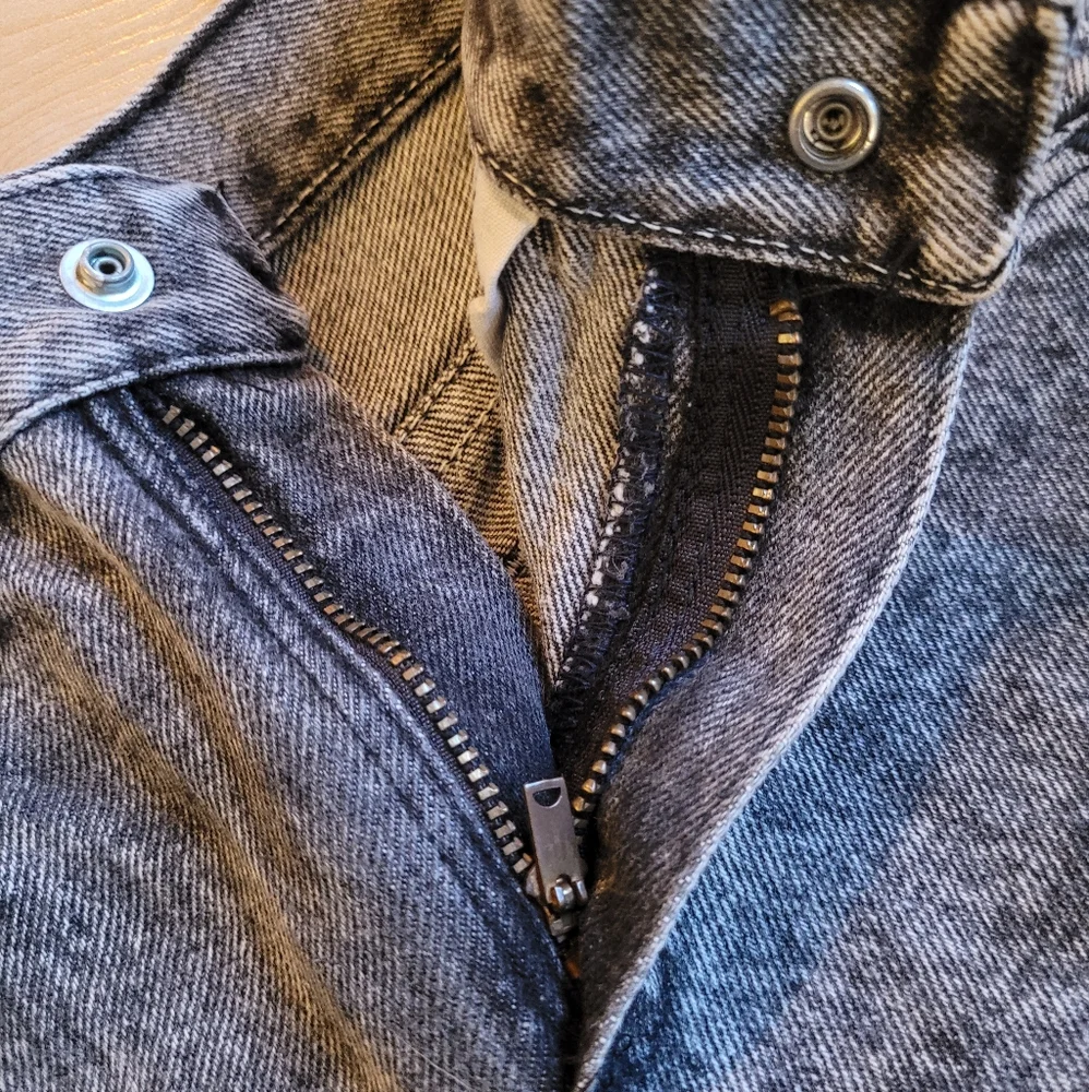 Vintage 1990's Wrangler black light wash denim straight leg jeans